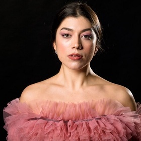 v-apostolova-licatanagrada-com_280x280_crop_478b24840a